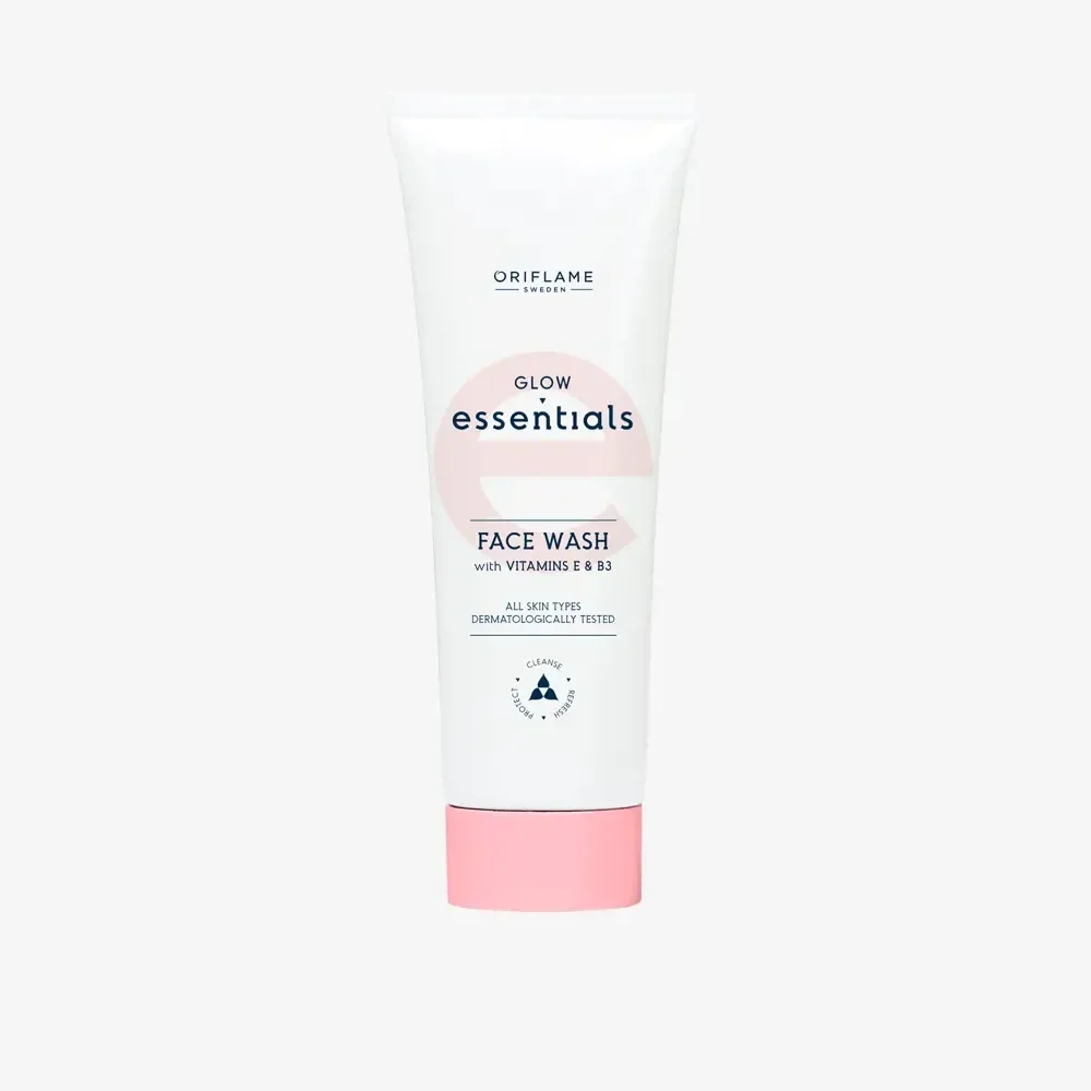 Essentials Glow Essentials Face Wash with Vitamins E & B3 43908