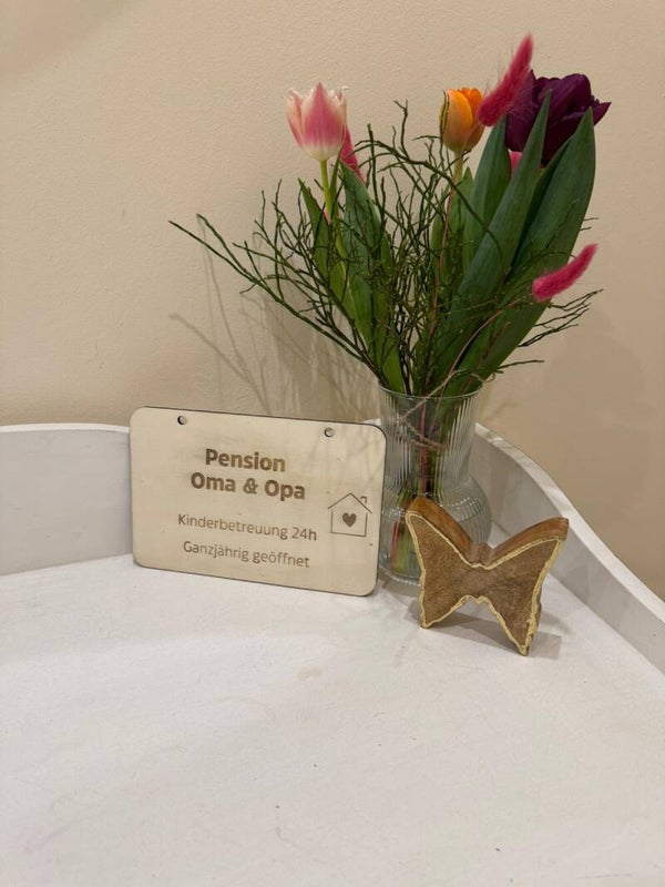 Dekoschild "Pension Oma & Opa"
