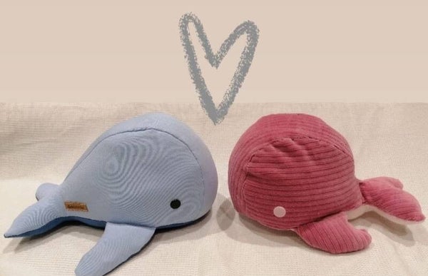 Stofftier Wal handgenäht