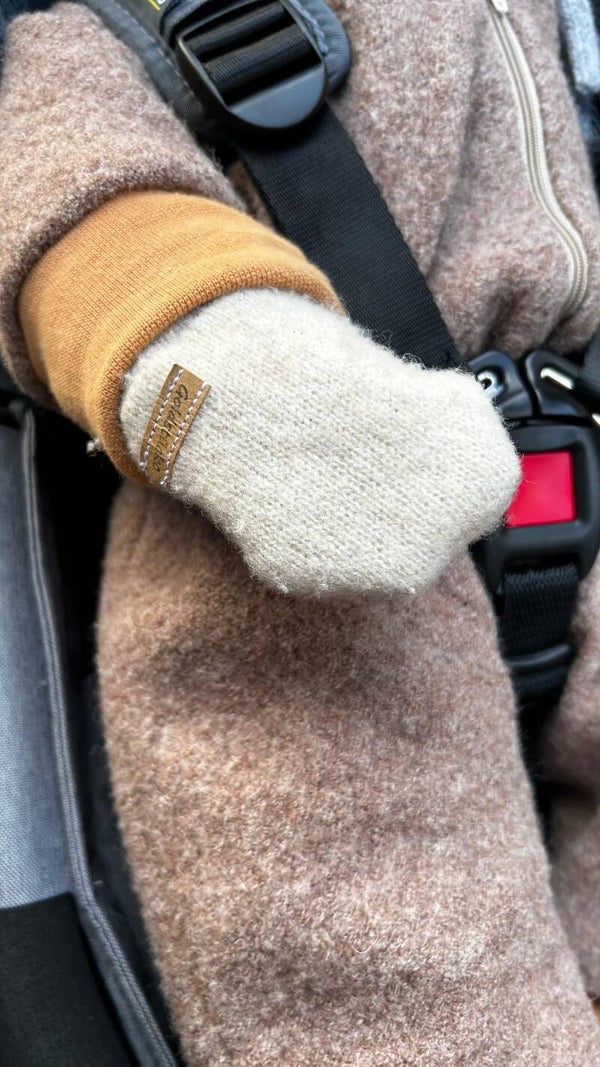 Babyhandschuhe aus Wollwalk