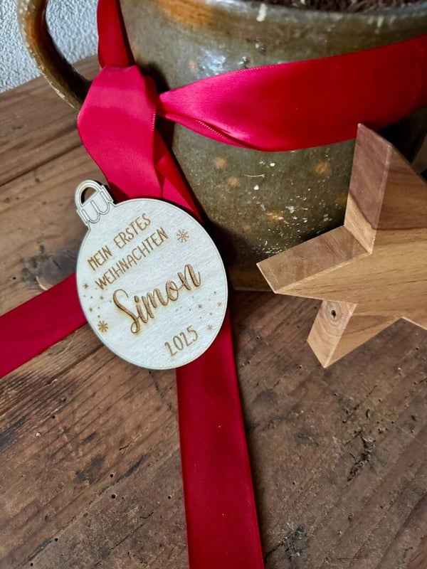 Christbaumanhänger "Mein erstes Weihnachten" personalisiert aus Holz