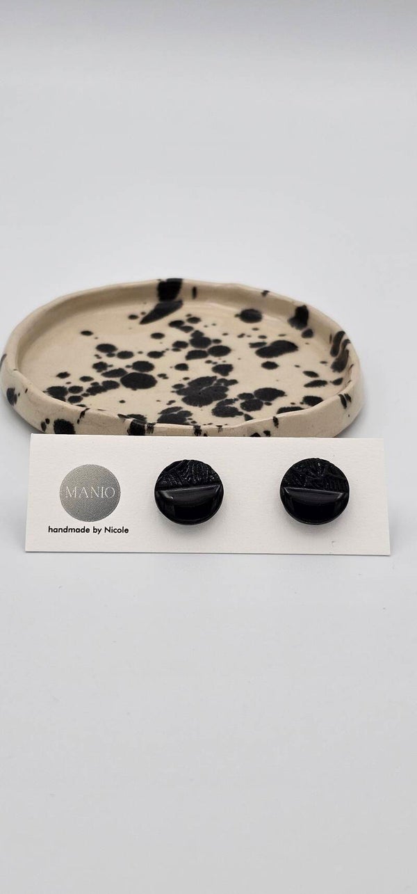 Ohrstecker Schwarz Blumenmuster