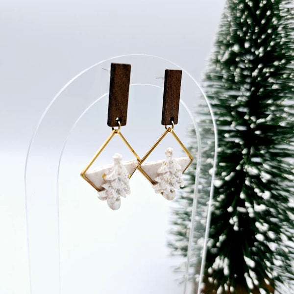 Weihnachtsohrring mit Tannenbaum