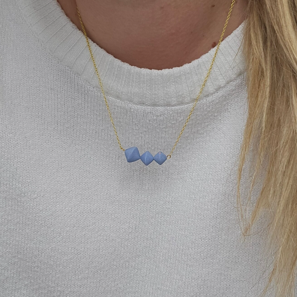 Außergewöhnliche Kette in Hellblau/Gold