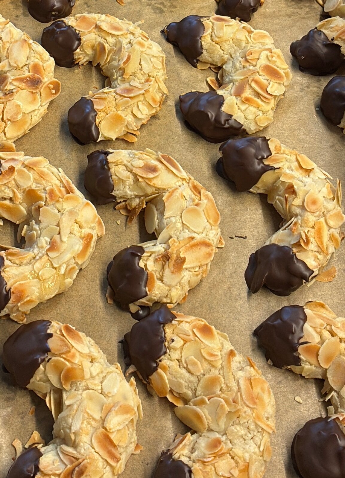 Mandelhörnchen aus selbstgemachtem Marzipan