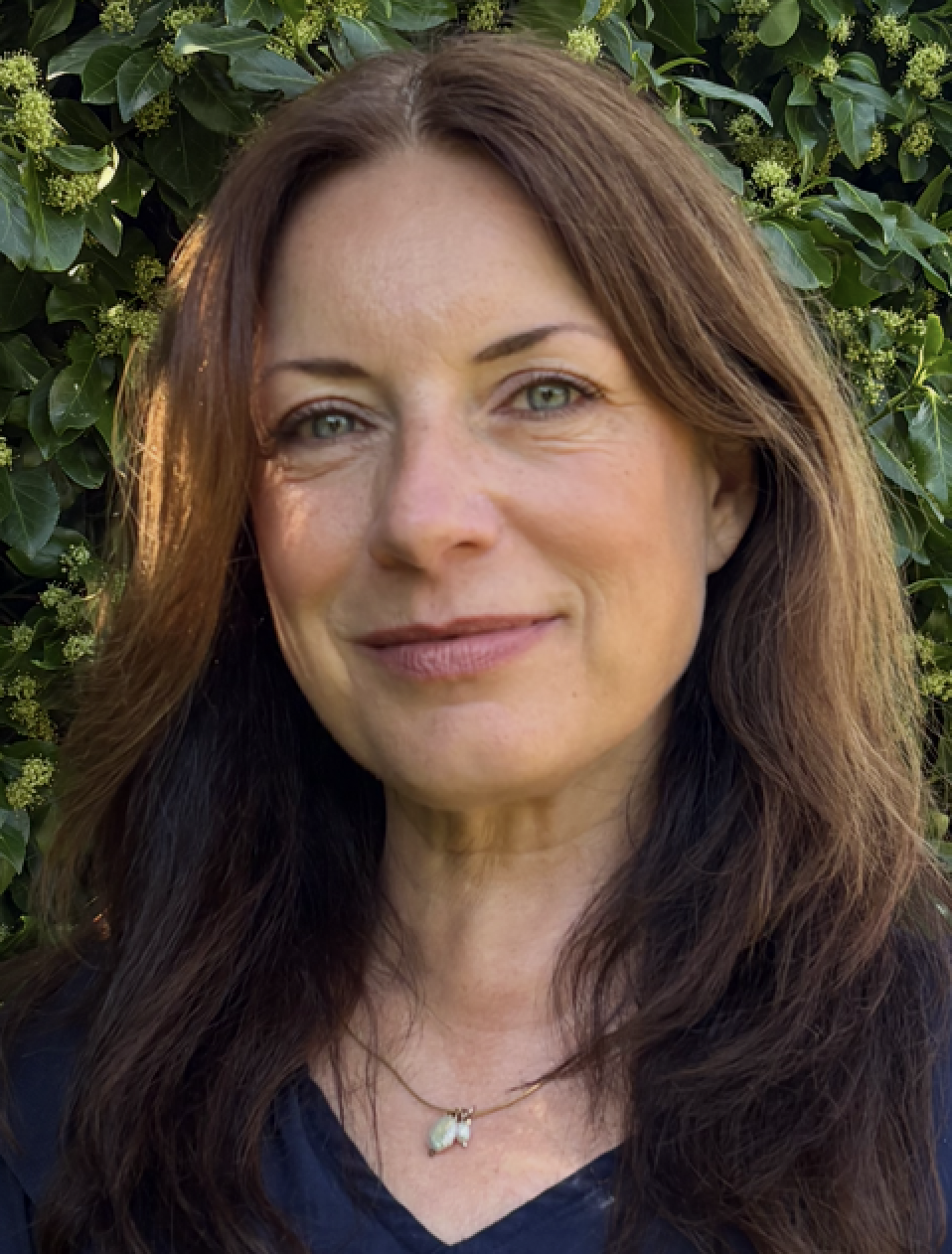 Profielfoto van Elisabeth Steenkamp uit Bunnik. Psychosociaal counselor. Zoekt u hulp bij stres en burn-out klachten? Voelt u zich overspannen? Bel gerust voor informatie 06-21250035. Als Acceptance ande Commitment Therapy  trainer, geef ik geaccrediteerd
