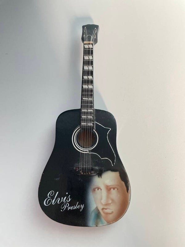 Elvis Small Guitar