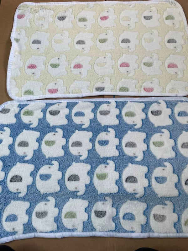 2x Small Pet Blanket