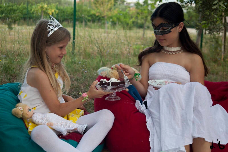 Girl's birthday party with Dolcetesoromio dolls