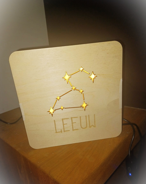 Lampjes met sterrenbeelden