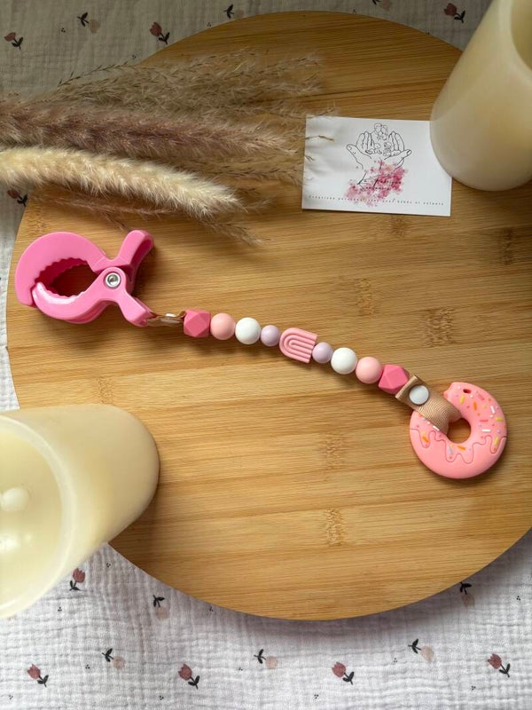 jouet à suspendre donut rose