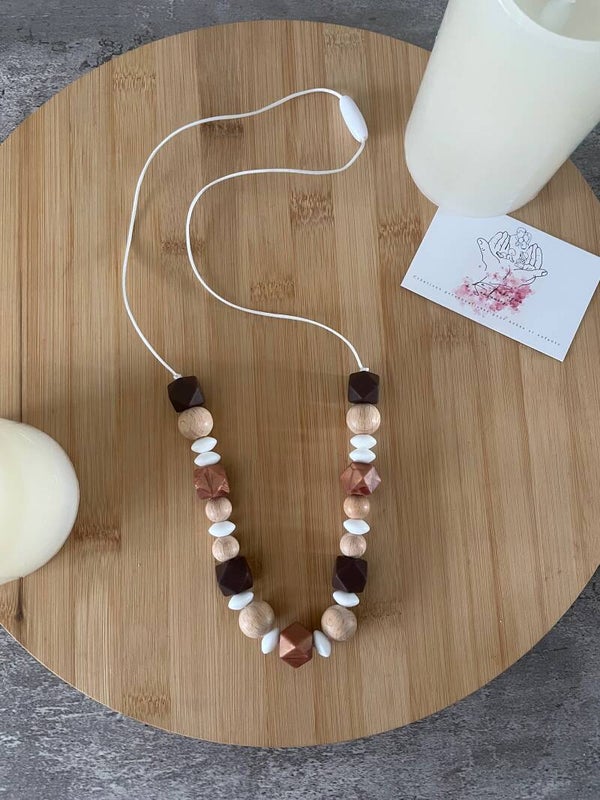 collier d'allaitement marron