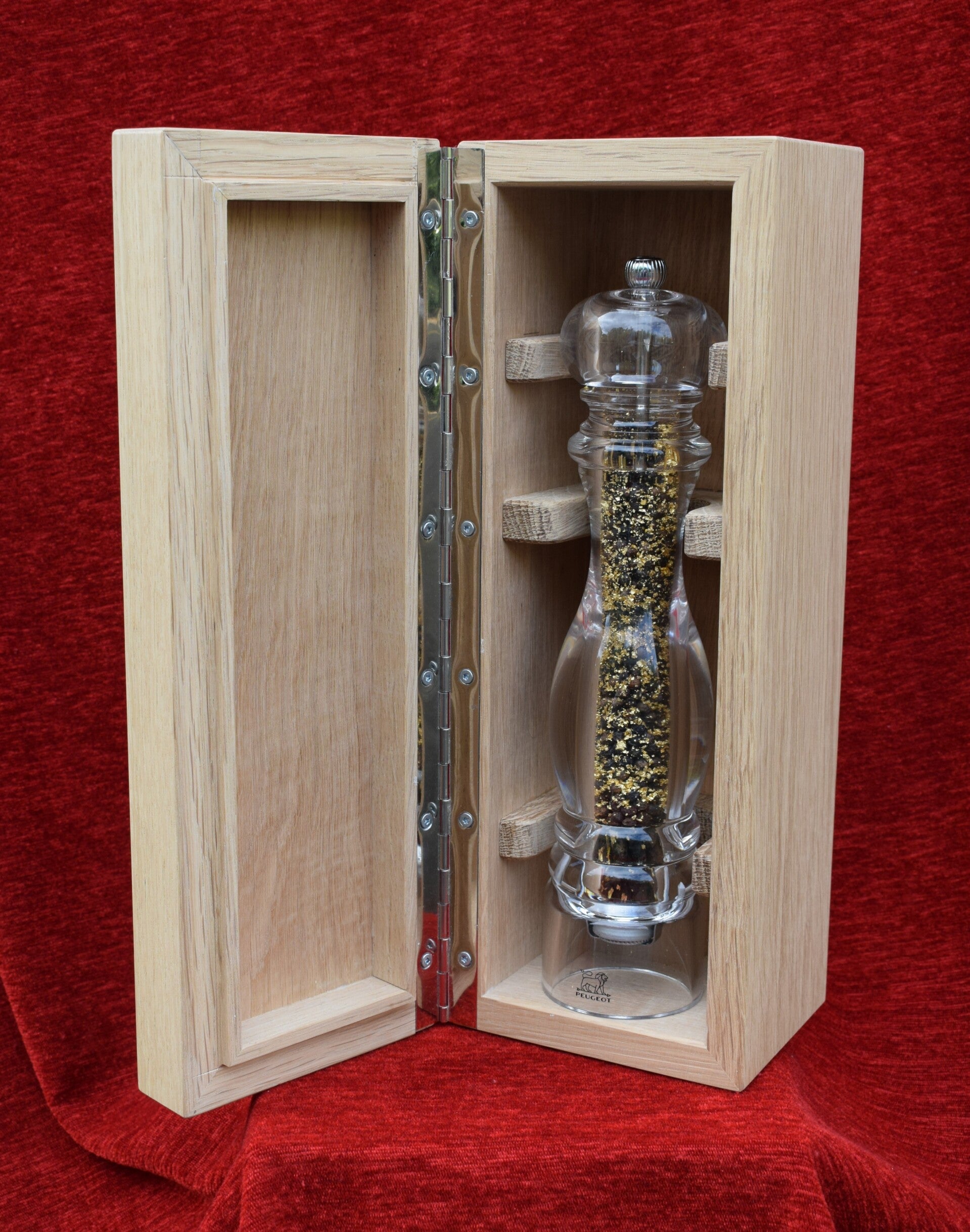 Pfeffermühle mit Blattgold