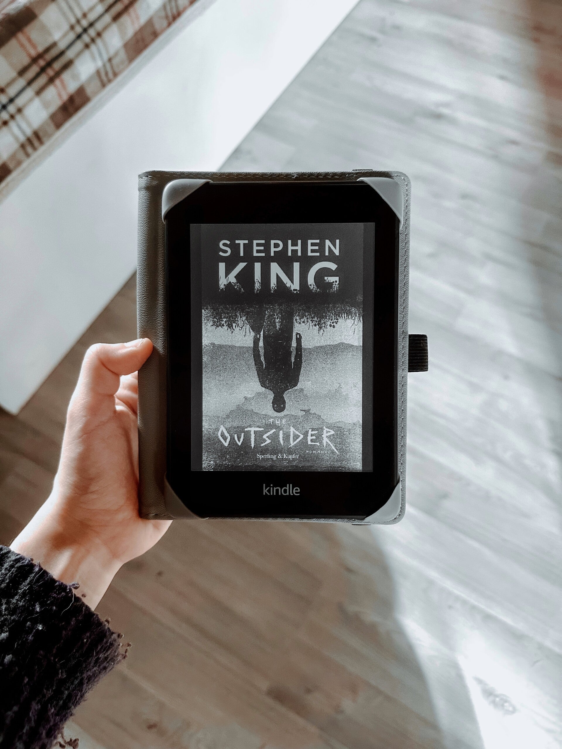 Copertina del libro "The outsider" di Stephen King su Kindle