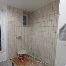 1b27e984-3ed9-423c-a262-8468c1707f4djpg-2.jpg