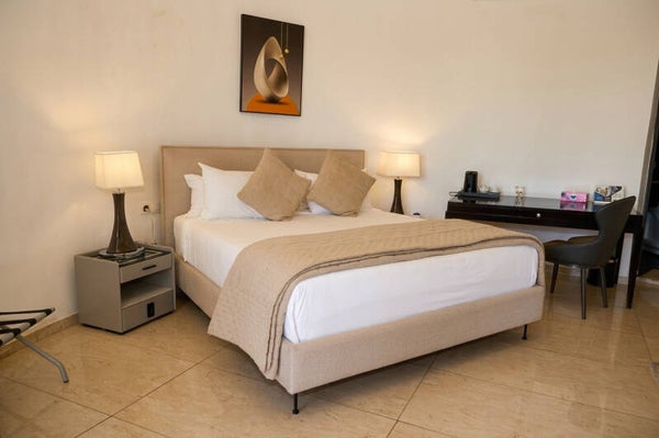 Single Occupancy Room For 1 Night – SEN Hotel, Saly, Senegal