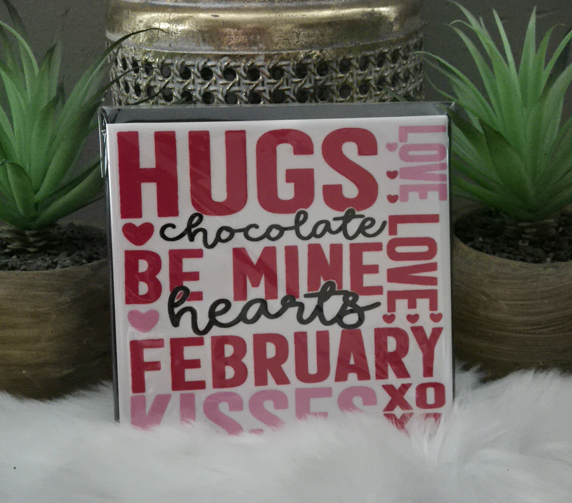Valentijns tekst tegel "Hugs"