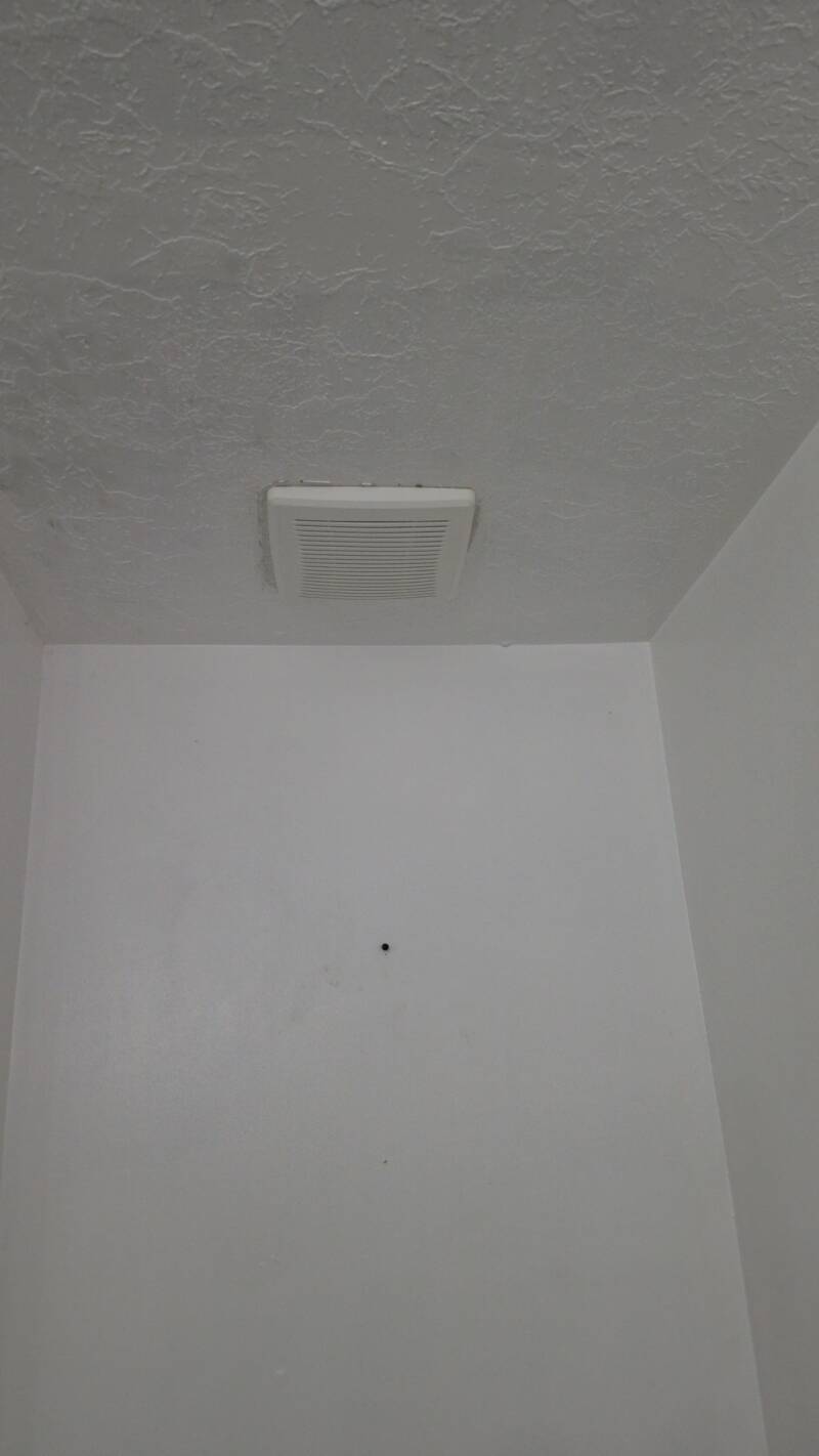 mrousavy6926681667172057524-standard.jpg