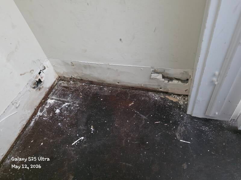 shupe-sheetrock-damage-1-standard.jpg