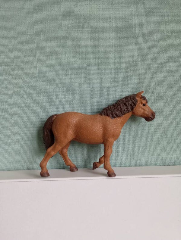 Schleich pony uit set 42528
