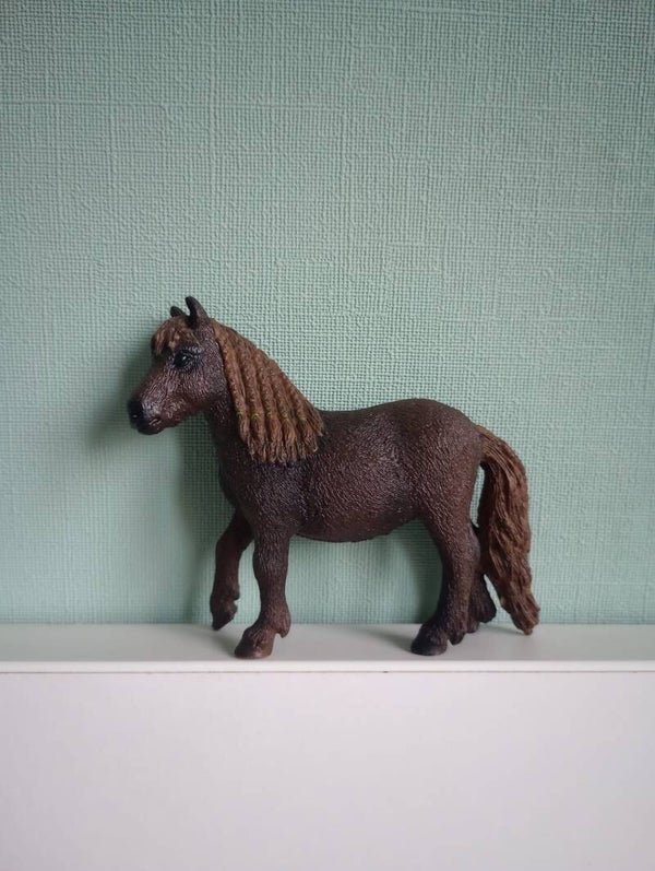 Schleich pony uit set 42481