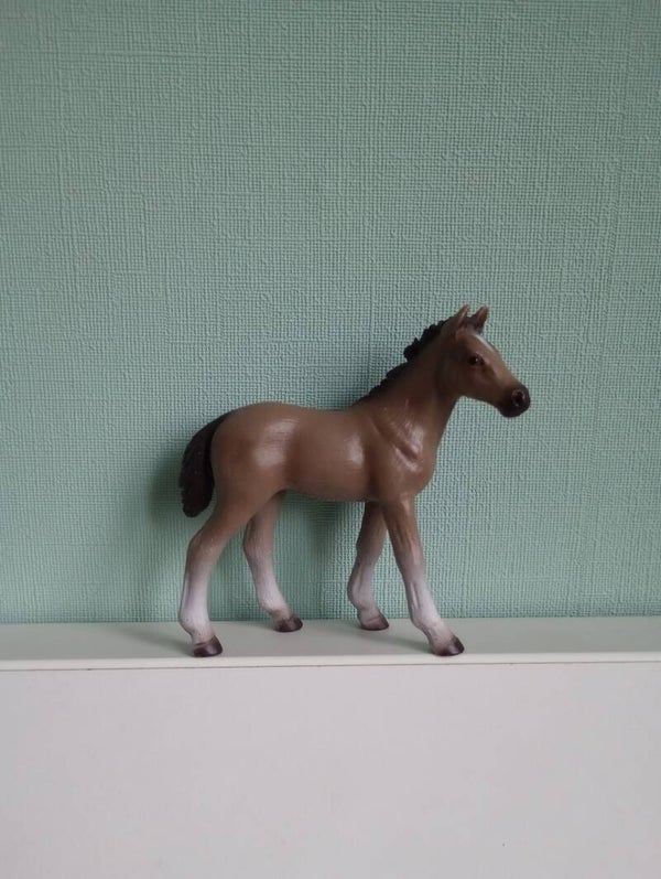 Schleich Hannoveraan veulen 13277