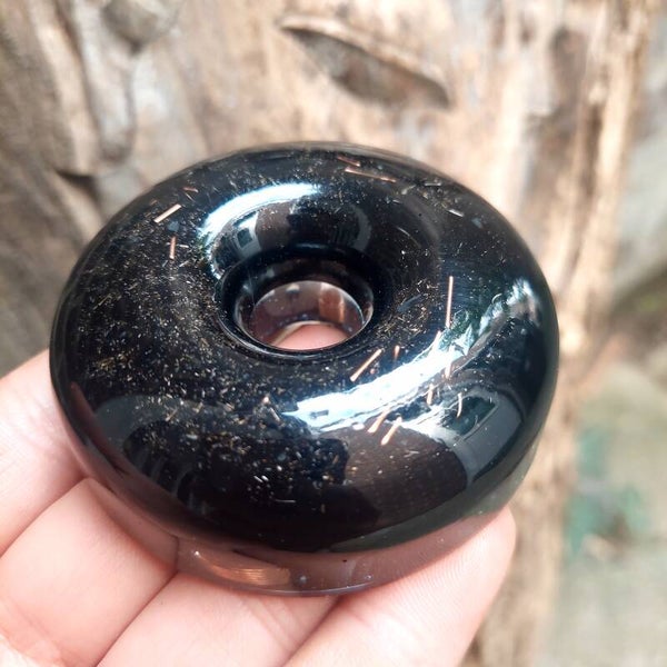 Donut zwarte toermalijn, shungiet