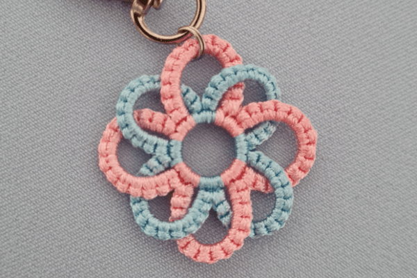 Frivolite-Style Micro Macramé