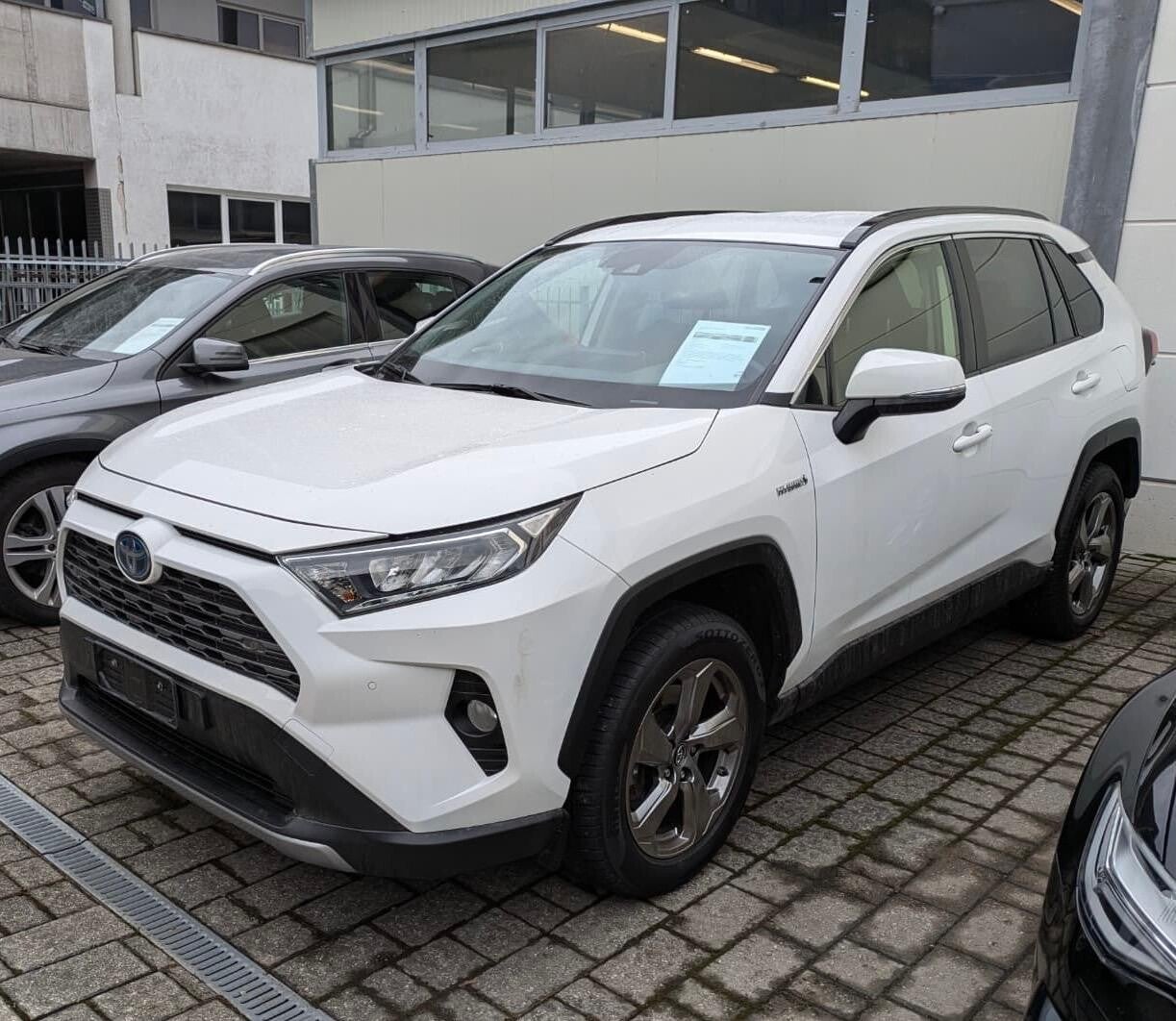 TOYOTA RAV 4