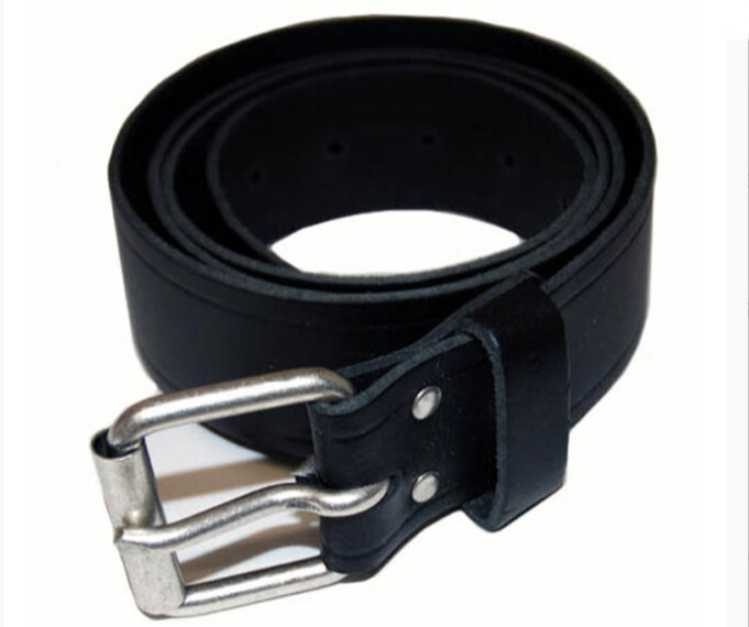 Lederen riem met gesp