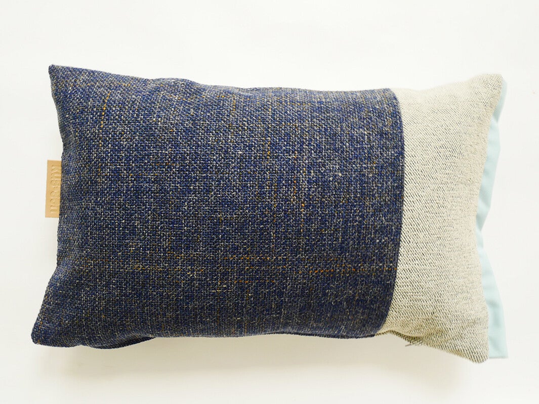 Kussen 0721 blauw/creme, 2 verschillende kanten, 40x60cm