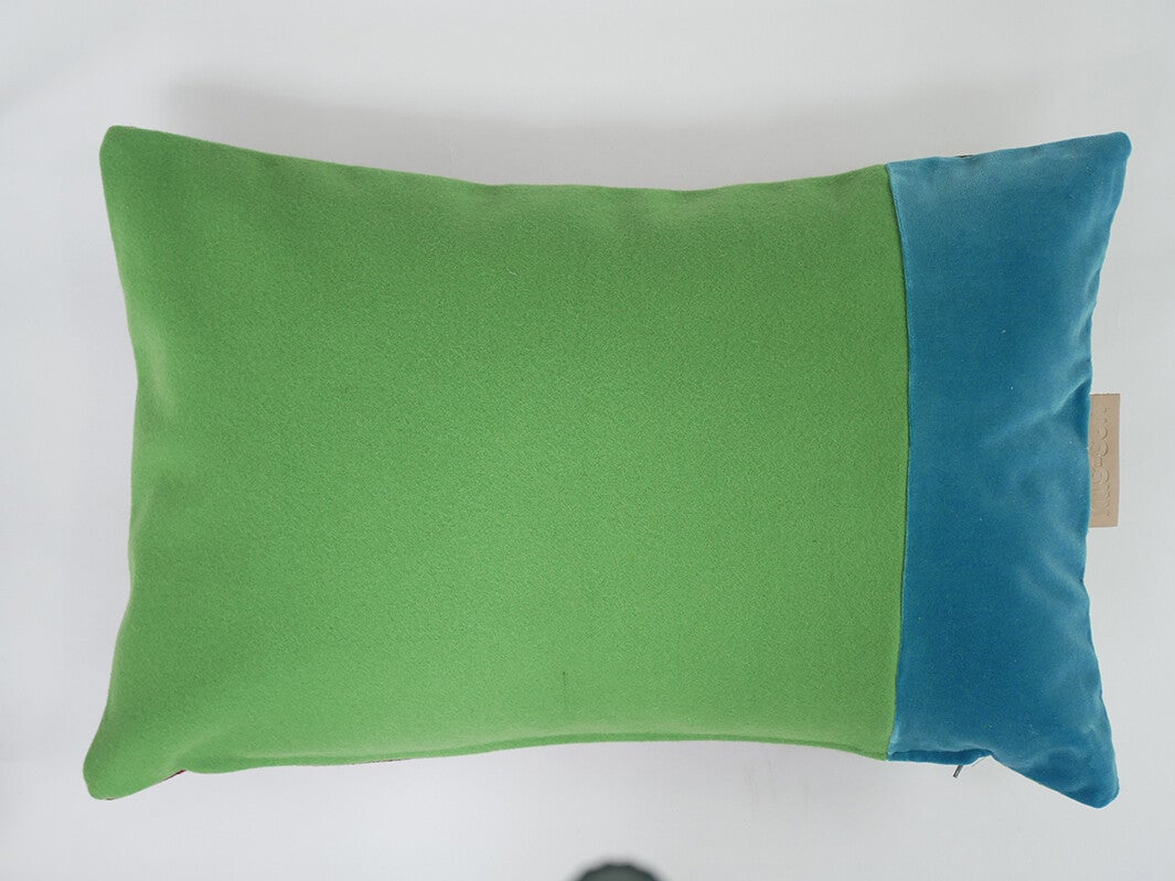 Kussen 0762 blauw/groen/roze, 2 verschillende kanten, 40x60cm