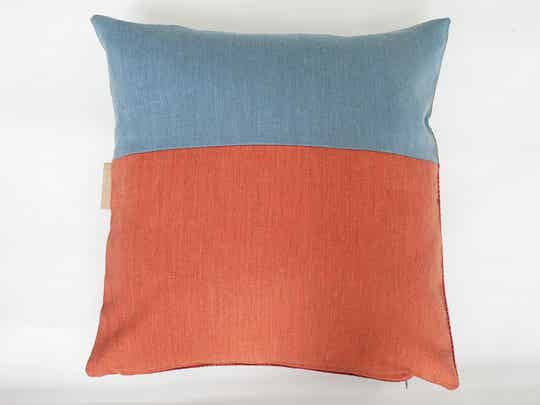 Kussen 0793 blauw/rood/groen, 2 verschillende kanten, 60x60cm