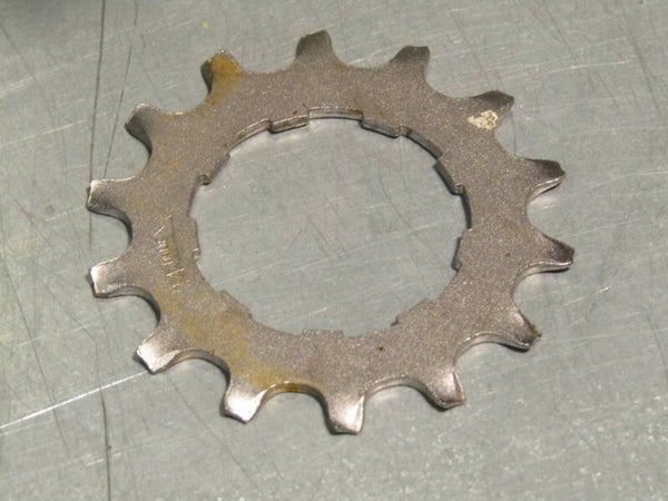 SHIMANO DURA-ACE 7401 ERA Vintage 80's 14t UNIGLIDE Cassette cog, new with signs of shelf wear 0000 06/08/24