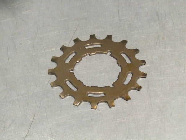 SHIMANO EXAGE Vintage 80's 17t Freehub/UNIGLIDE Cassette cog NOS! BXC00CC 4447 06/09/24