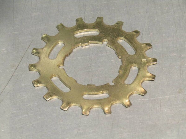 SHIMANO DURA-ACE EX Vintage 70's 7200 era 18t FREE-HUB/UNIGLIDE Cassette cog NOS! BXCC007 0003 06/29/24