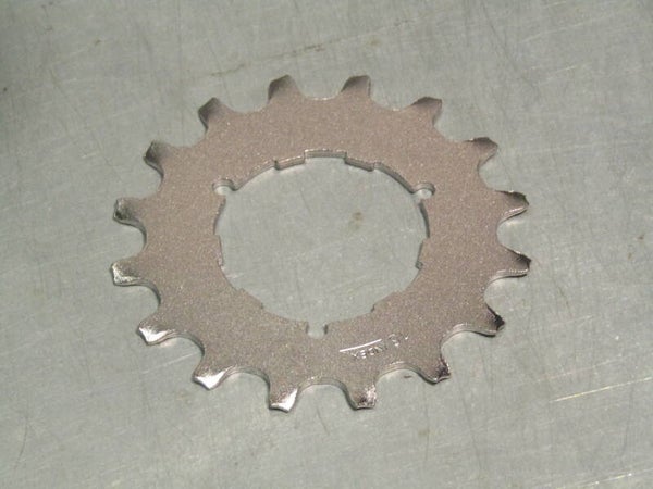 SHIMANO DURA-ACE Vintage 80's 7400/7401 ERA 16t UNIGLIDE Cassette cog NOS! BXCC0012 3330 09/07/24