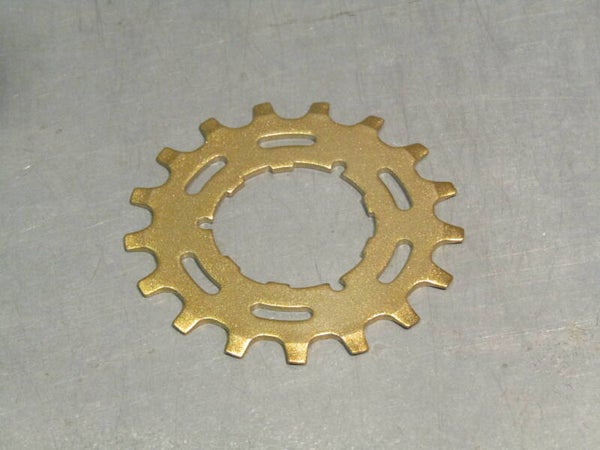 SHIMANO DURA-ACE EX Vintage 70's 17t free-hub / UNIGLIDE Cassette cog with painter finish NOS! BXCC0015 6668 09/14/24