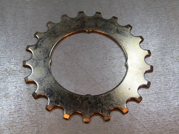 SUNTOUR NEW WINNER ( ORO - GOLD ) 21t 4 SPLINE Last position freewheel cog NOS with some minor shelf wear 0000 02/25/25