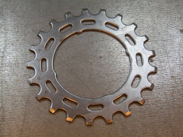 SUNTOUR NEW WINNER PRO ERA Vintage 70's/80's 4 spline 21t Last position freewheel cog NOS with some minor shelf wear 0000 02/25/25