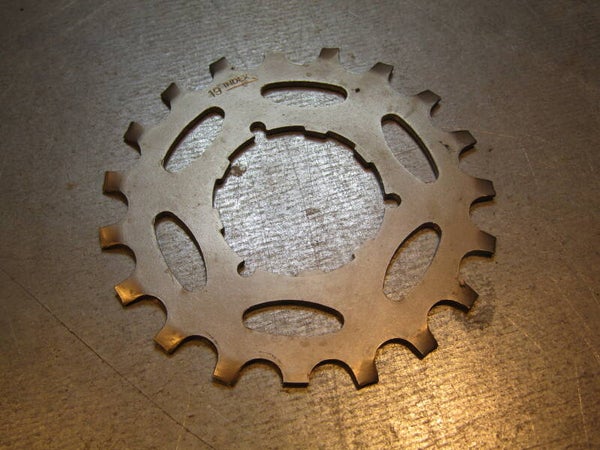 SHIMANO 600 EX Vintage 80's 18t ( W-CUT ) UNIGLIDE Cassette cog NOS! 0000 02/28/25