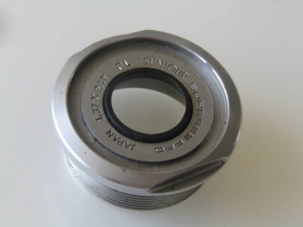 SUNTOUR Vintage 80's SUPERBE PRO ENGLISH Thread 1,37 X 24T Fixed Bottom bracket cup Lightly used GT003 001-003-02 05/06/25