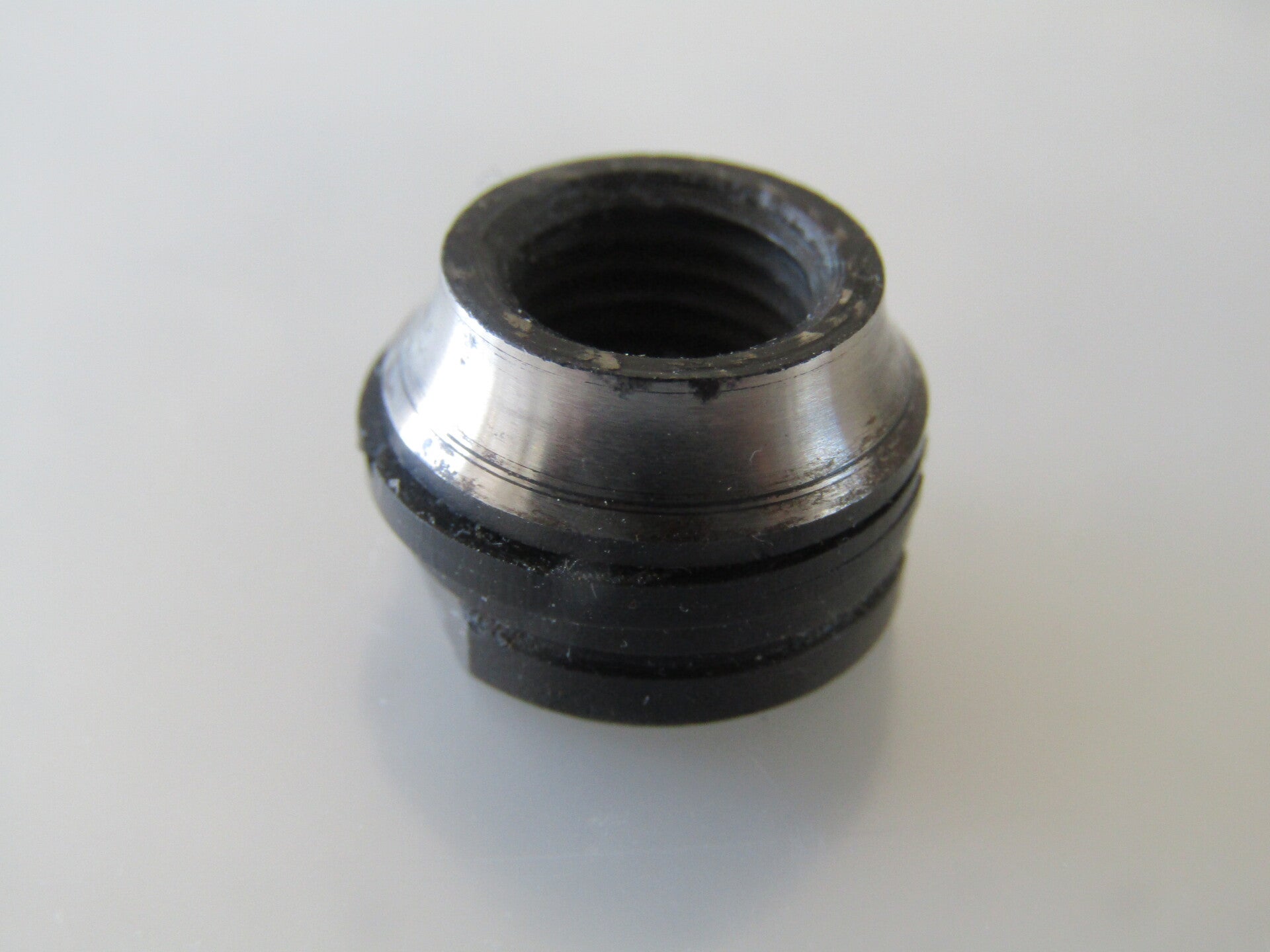 CAMPAGNOLO Vintage 80's NUOVO RECORDVICTORY ERA Rear hub Axle cone NOS! GT002 001-007-03 05/09/25