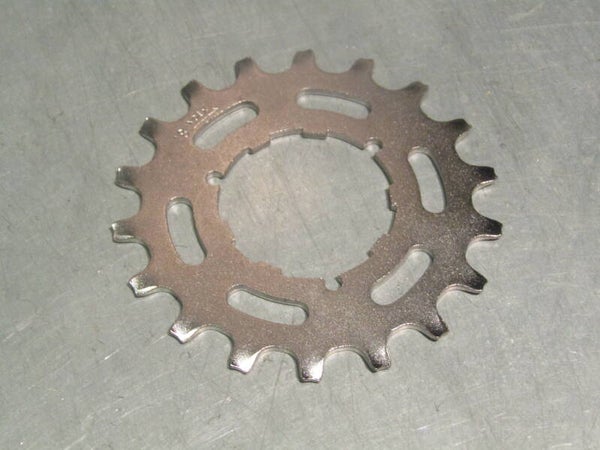 SHIMANO Vintage 80's 7401 ERA 18t UNIGLIDE Cassette cog NOS! BXCC0048 5589 08/11/25