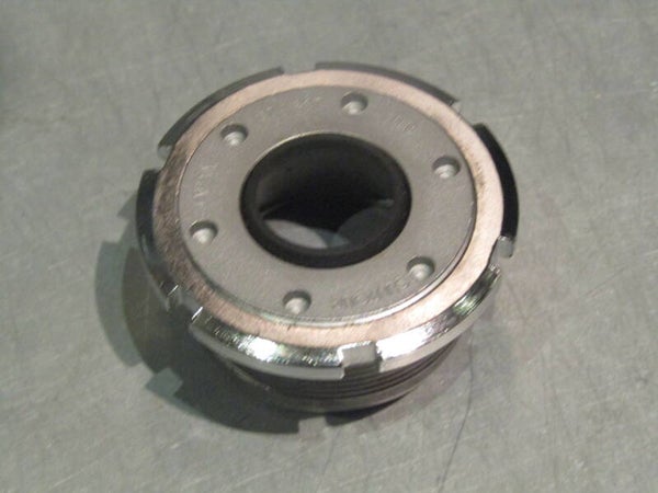 SUNTOUR Vintage 70's/80's ENGLISH Thread 1,37 X 24 Adjustable Bottom bracket cup with LOCK-RING NOS! BLB004 004-003-