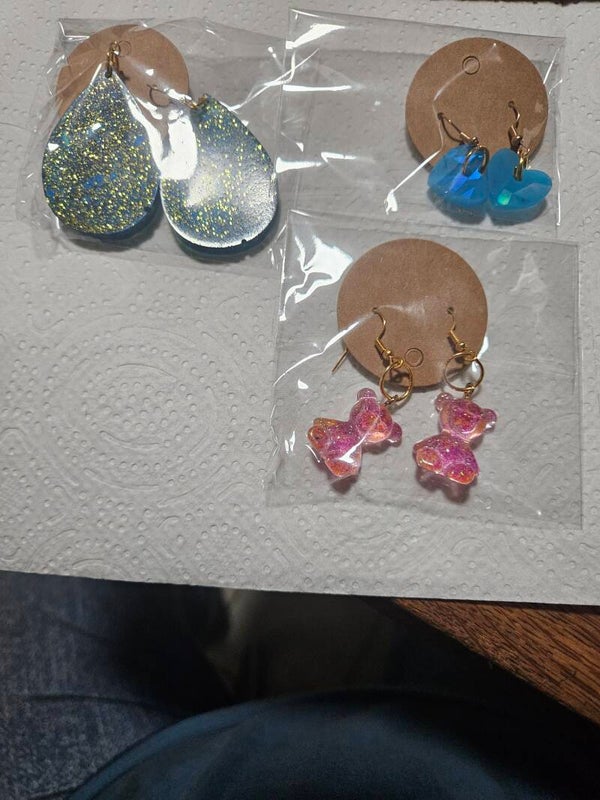Lot de 2 paire de boucle d oreille  + 1gratuite