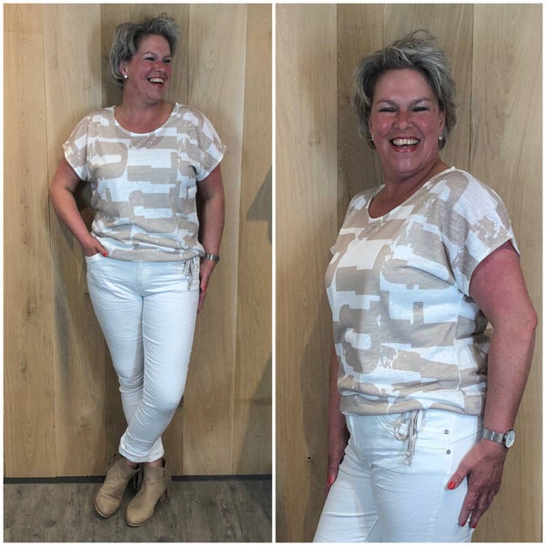 Top letters ‘Enjoy’ beige