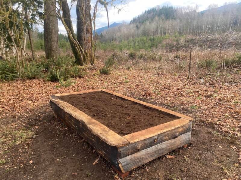 Cedar Raised Garden Bed