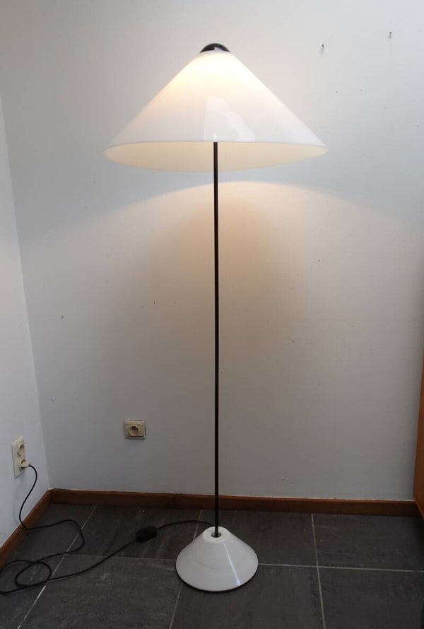 VICO MAGISTRETTI FOR OLUCE MODEL "SNOW" FLOOR LAMP SPACE AGE DESIGN VINTAGE 1970s