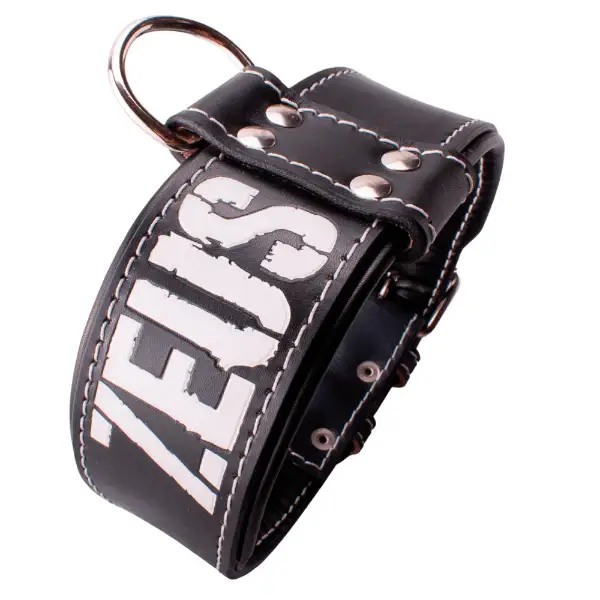 Collar nombre clasico